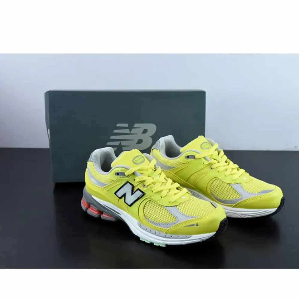 New Balance 2002R Yellow Lime  M2002RLC