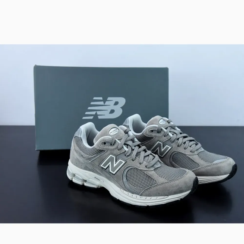 New Balance 2002R Marblehead Light Aluminum ML2002RC