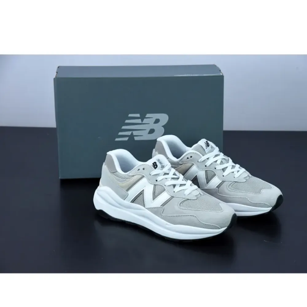 size? x New Balance 57/40 Black Grey  M5740SP1