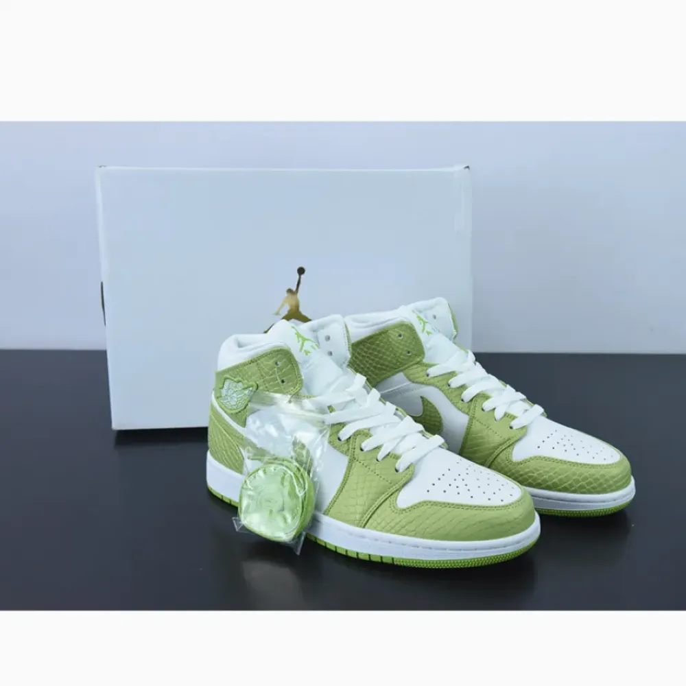 Air Jordan 1 Mid ‘Green Python’ White/Vivid Green  DV2959-113