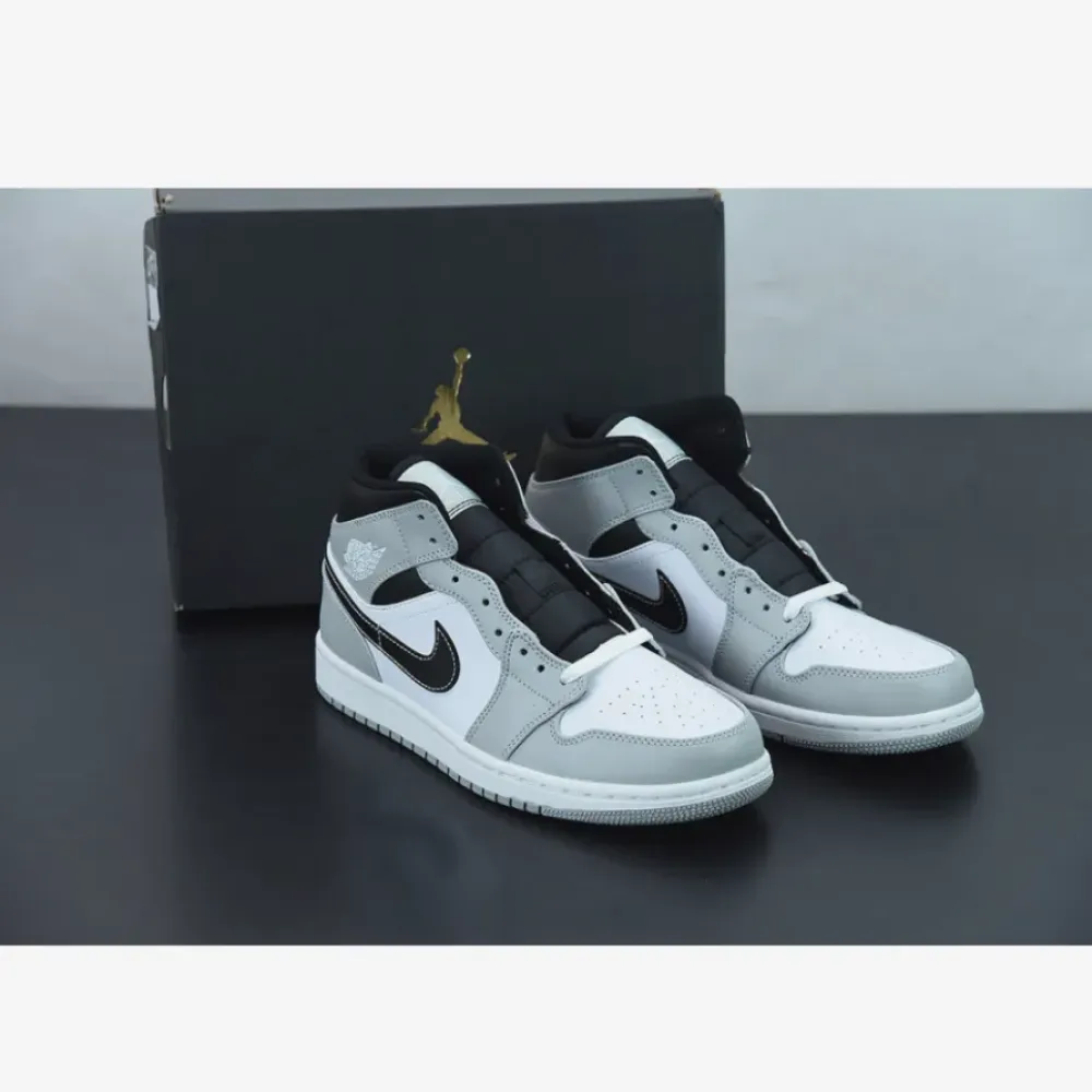 Air Jordan 1 Mid Light Smoke Grey/White  554724-078
