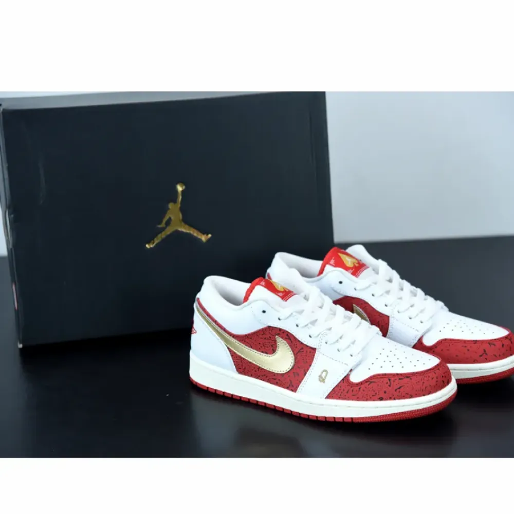 Air Jordan 1 Low “Spades” White/Metallic Gold  DJ5185-100