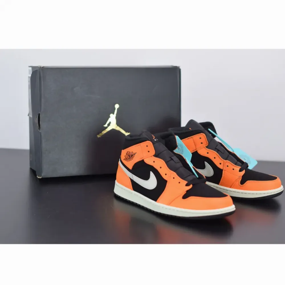 Air Jordan 1 Mid ‘Black Cone’  554724-062