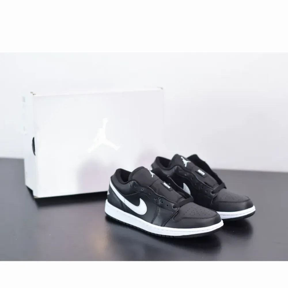 Air Jordan 1 Low ‘Black White’  AO9944-001