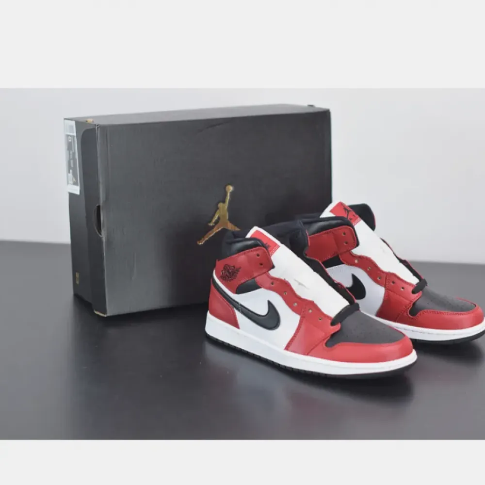 Air Jordan 1 Mid ‘Chicago Black Toe’ Black/Gym Red-White  554724-069