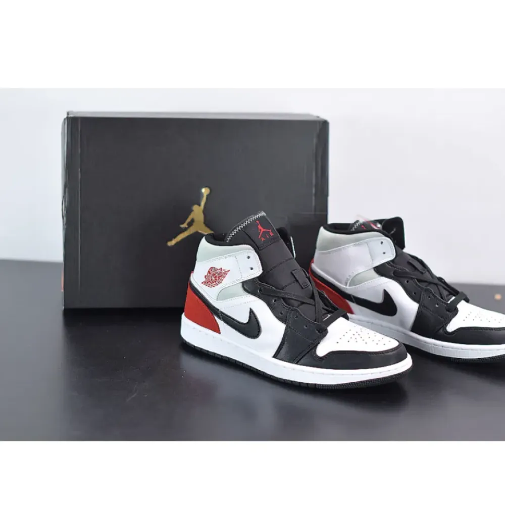 Air Jordan 1 Mid SE ‘Black Toe’ White/Black/Igloo/Track Red  852542-100
