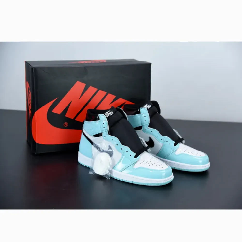 Air Jordan 1 Retro High OG Patent Leather White/Aurora-Black