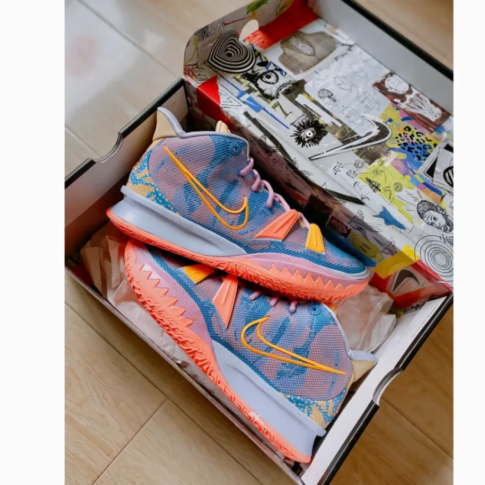 Nike Kyrie 7 “Expressions”  DC0589-003
