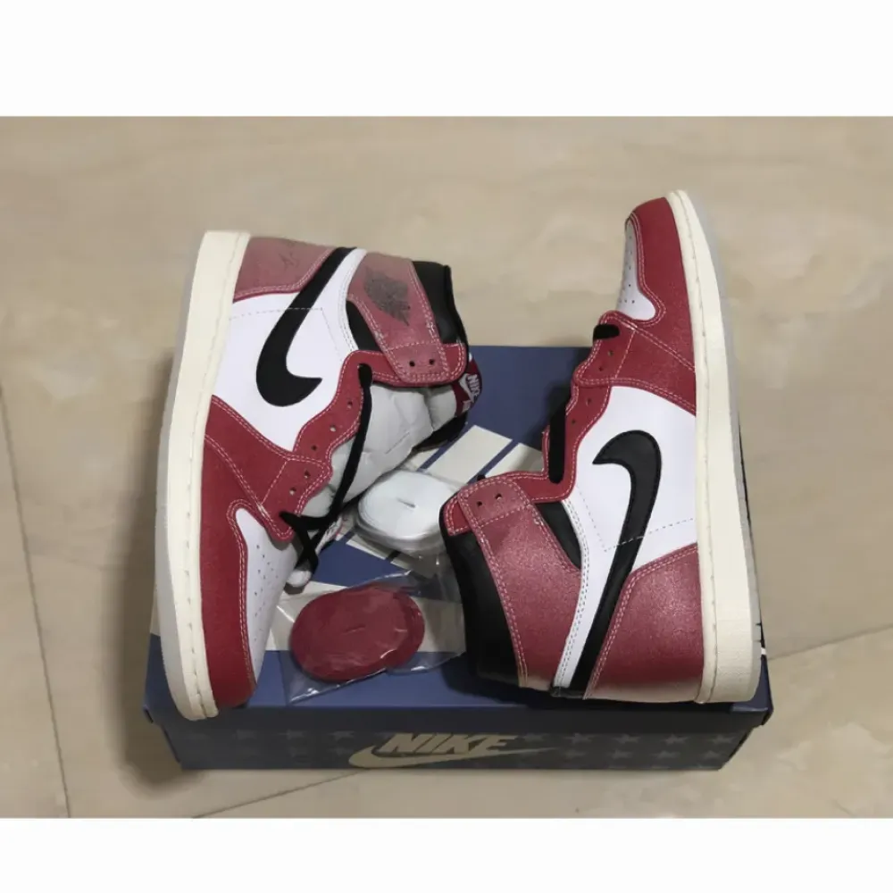 Trophy Room x Air Jordan 1 High OG ‘Chicago’  DA2728-100
