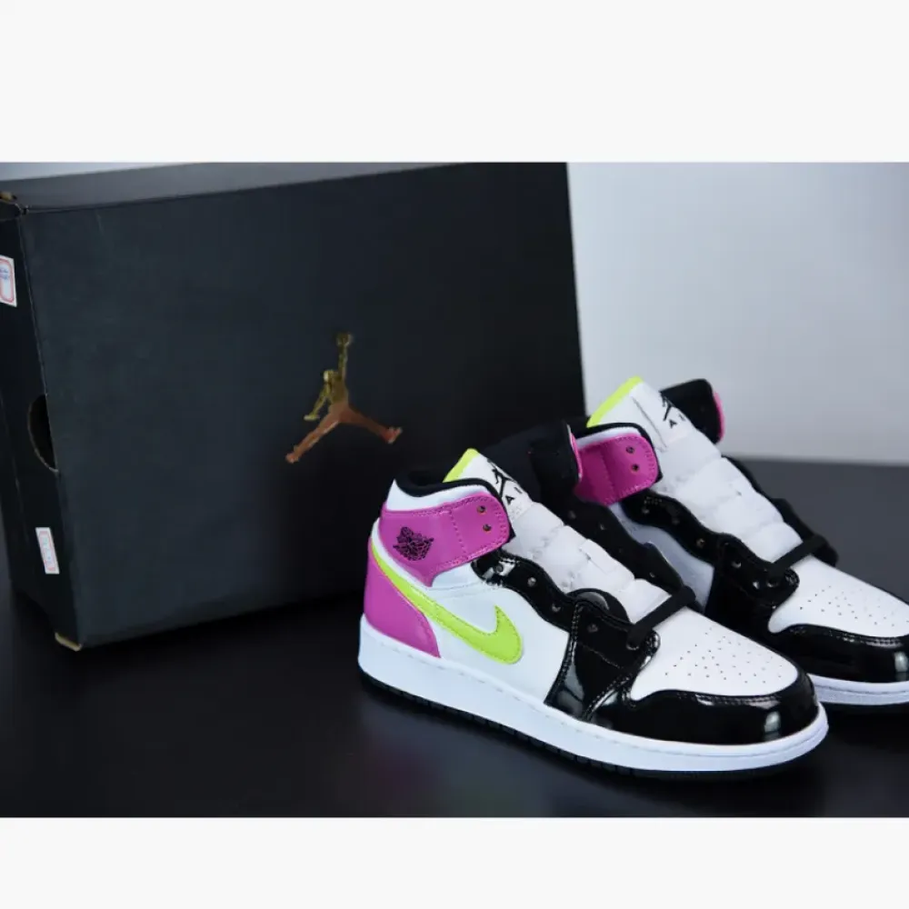 Air Jordan 1 Mid SE GS White/Cyber Active-Fushia CZ9834-100
