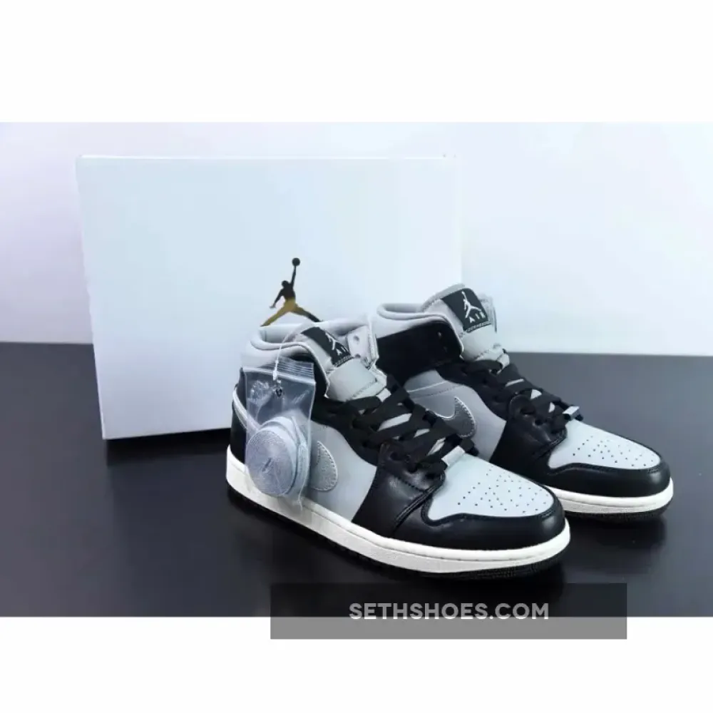 Air Jordan 1 Mid SE “Black Chrome”  FB9892-002