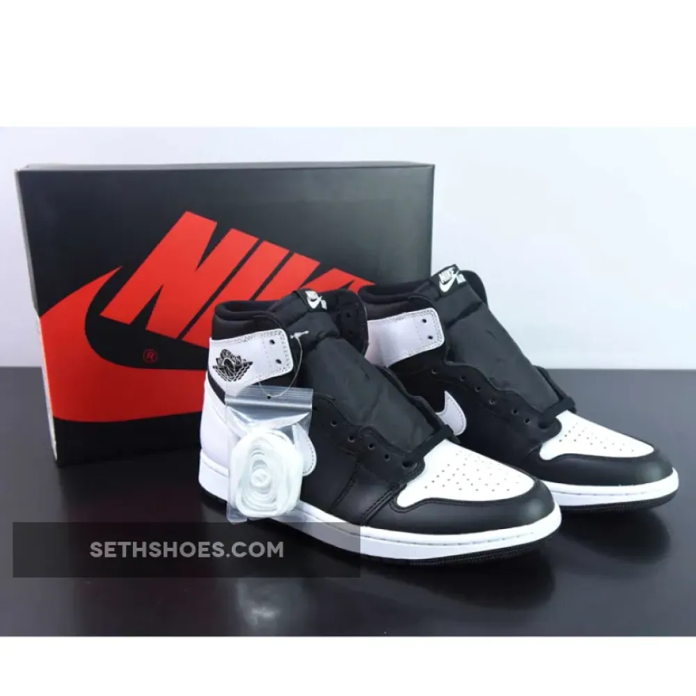 Air Jordan 1 High OG ‘Reverse Panda’  DZ5485-010