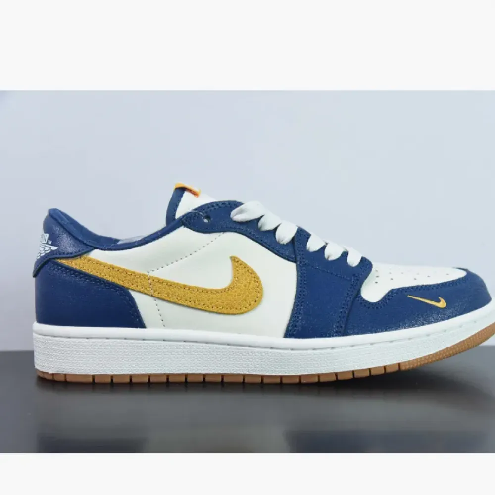 Air Jordan 1 Low OG “Marquette” PE