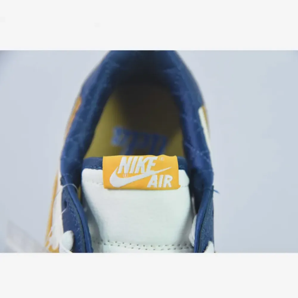 Air Jordan 1 Low OG “Marquette” PE