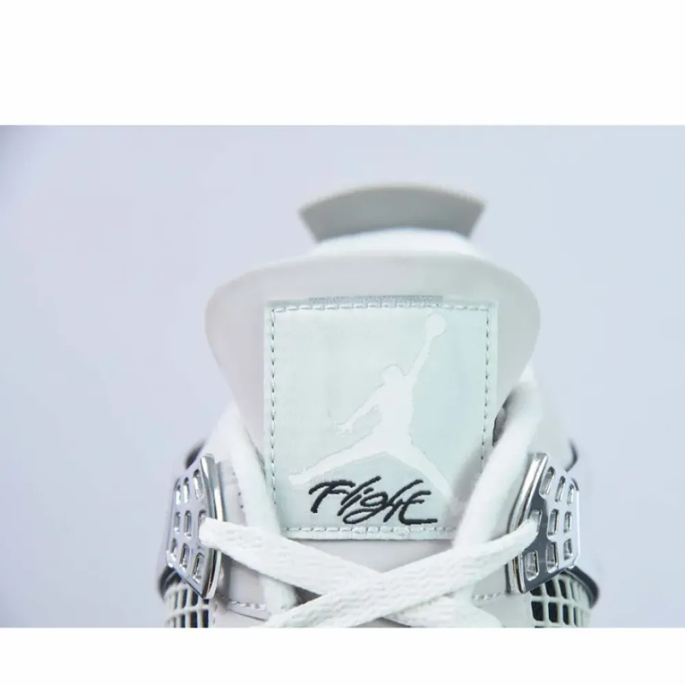 Air Jordan 4 Frozen Moments  AQ9129-001