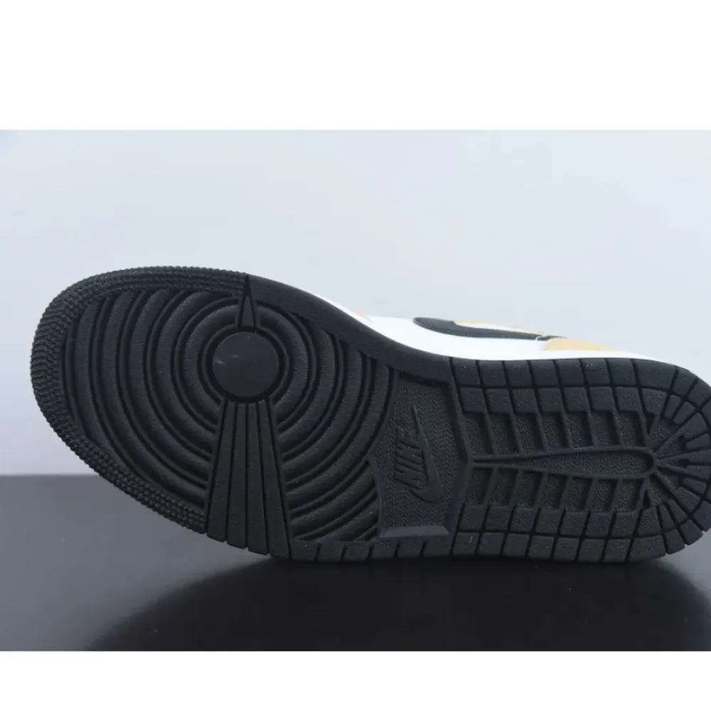 Air Jordan 1 Mid “Flight Club” Magic Ember/Sundial-White-Black  DX4332-800