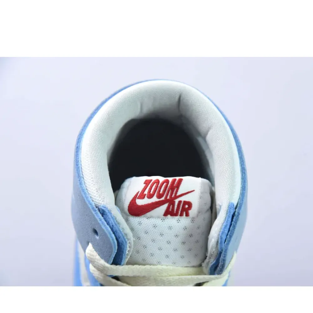 Air Jordan 1 Zoom CMFT “University Blue”  DV1305-004