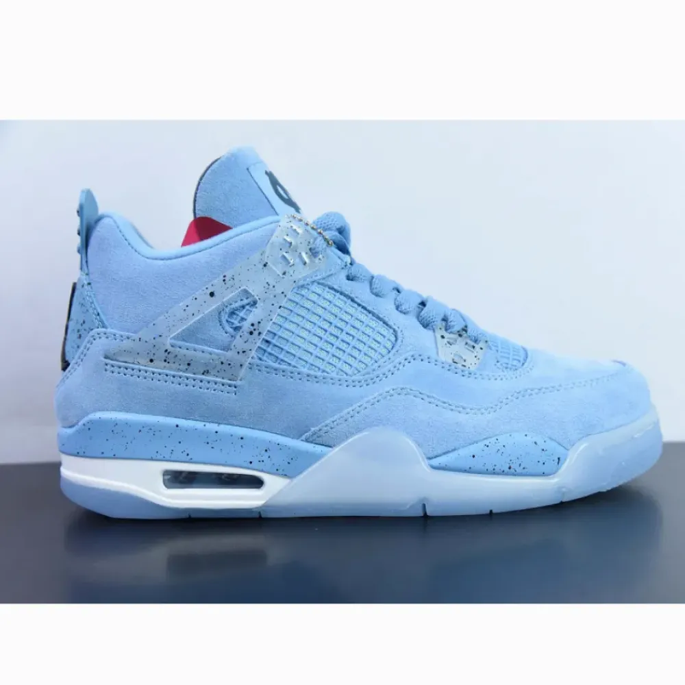 Air Jordan 4 “UNC” PE