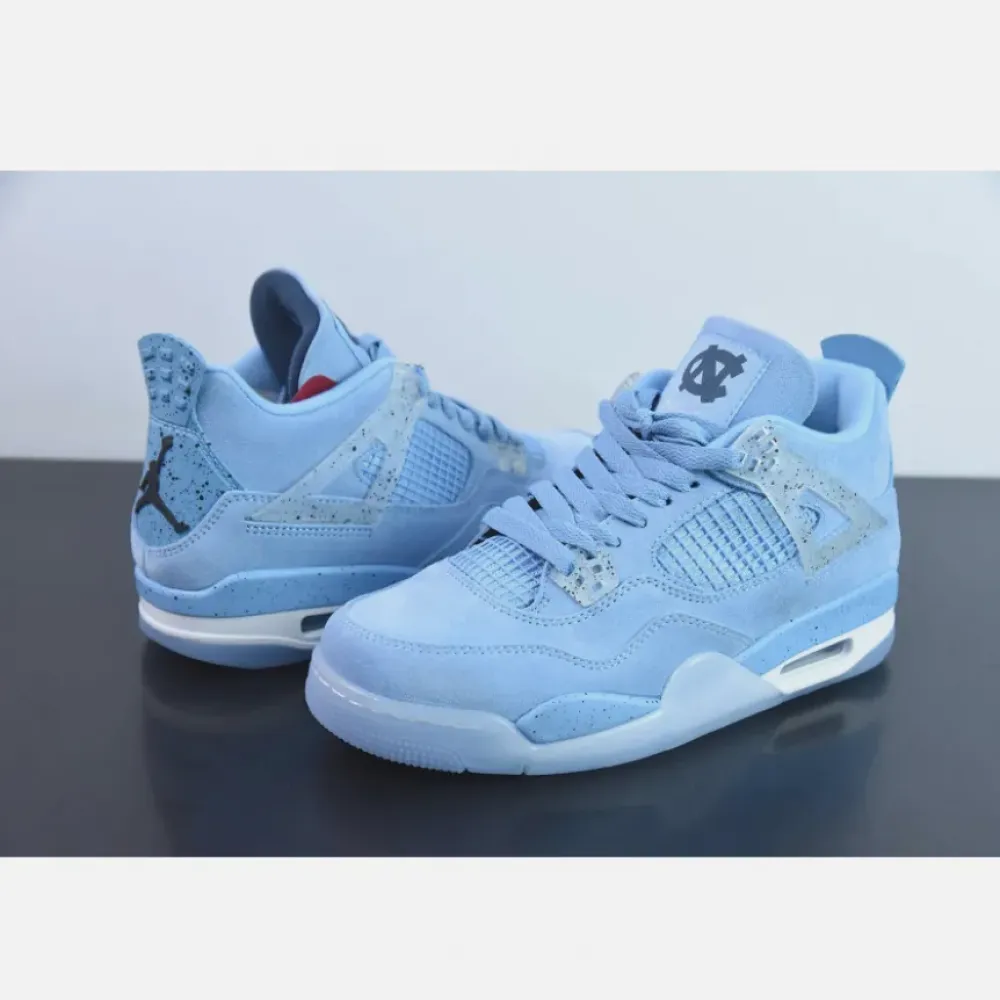 Air Jordan 4 “UNC” PE