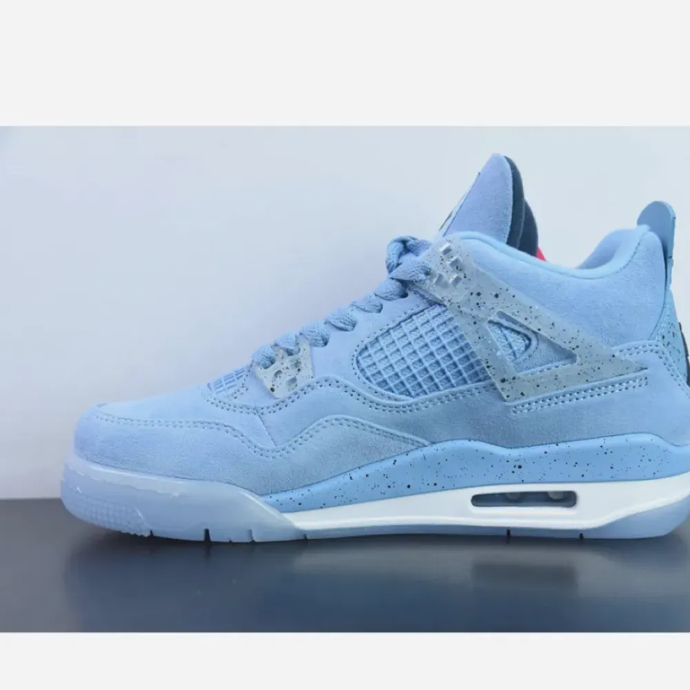 Air Jordan 4 “UNC” PE