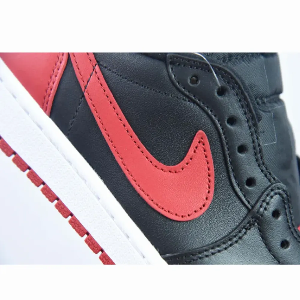 Air Jordan 1 Retro Low OG “Bred”  705329-001