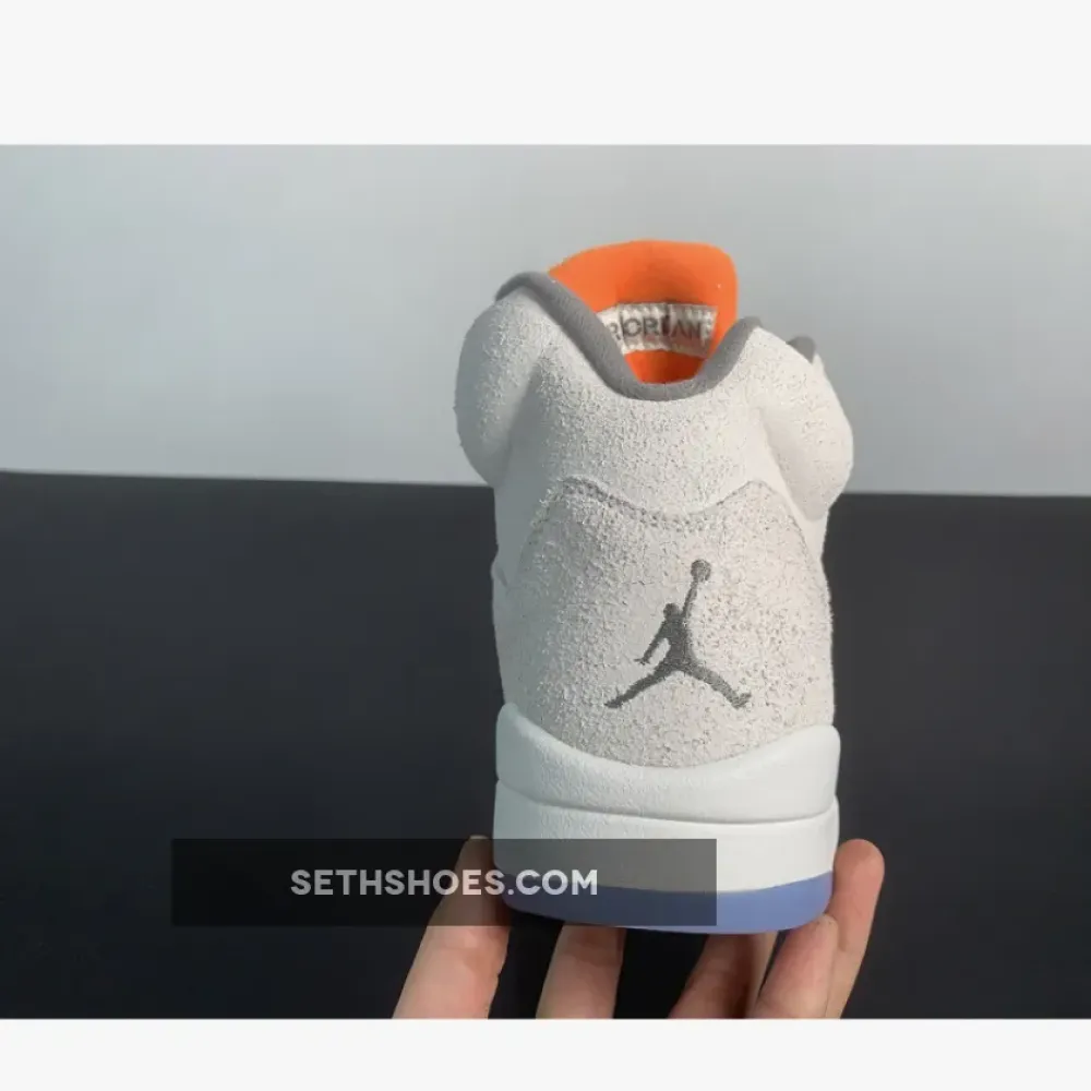 Air Jordan 5 Retro SE “Craft” Light Orewood Brown/Safety Orange  FD9222-180