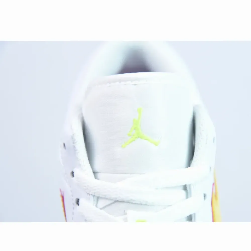 Air Jordan 1 Low GS Edge Glow White/Pink-Orange  CV4610-100