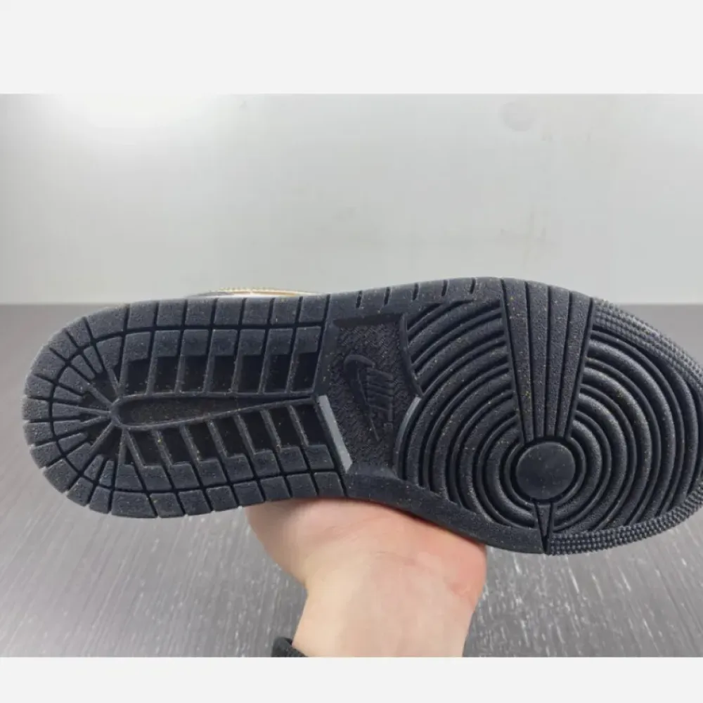 Air Jordan 1 Low “Copper Toe” Black Gold White  DR6970-071