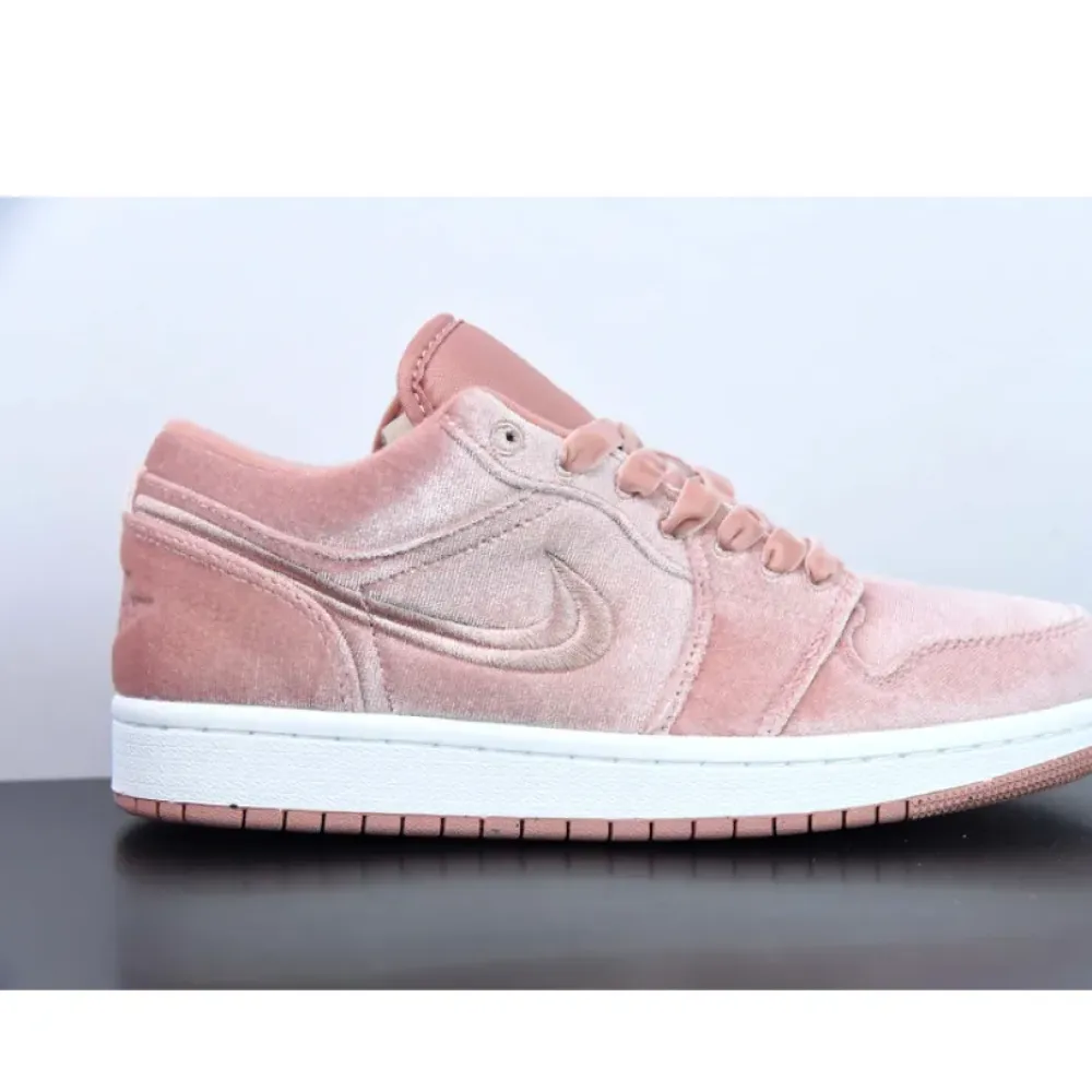 Air Jordan 1 Low “Pink Velvet”  DQ8396-600