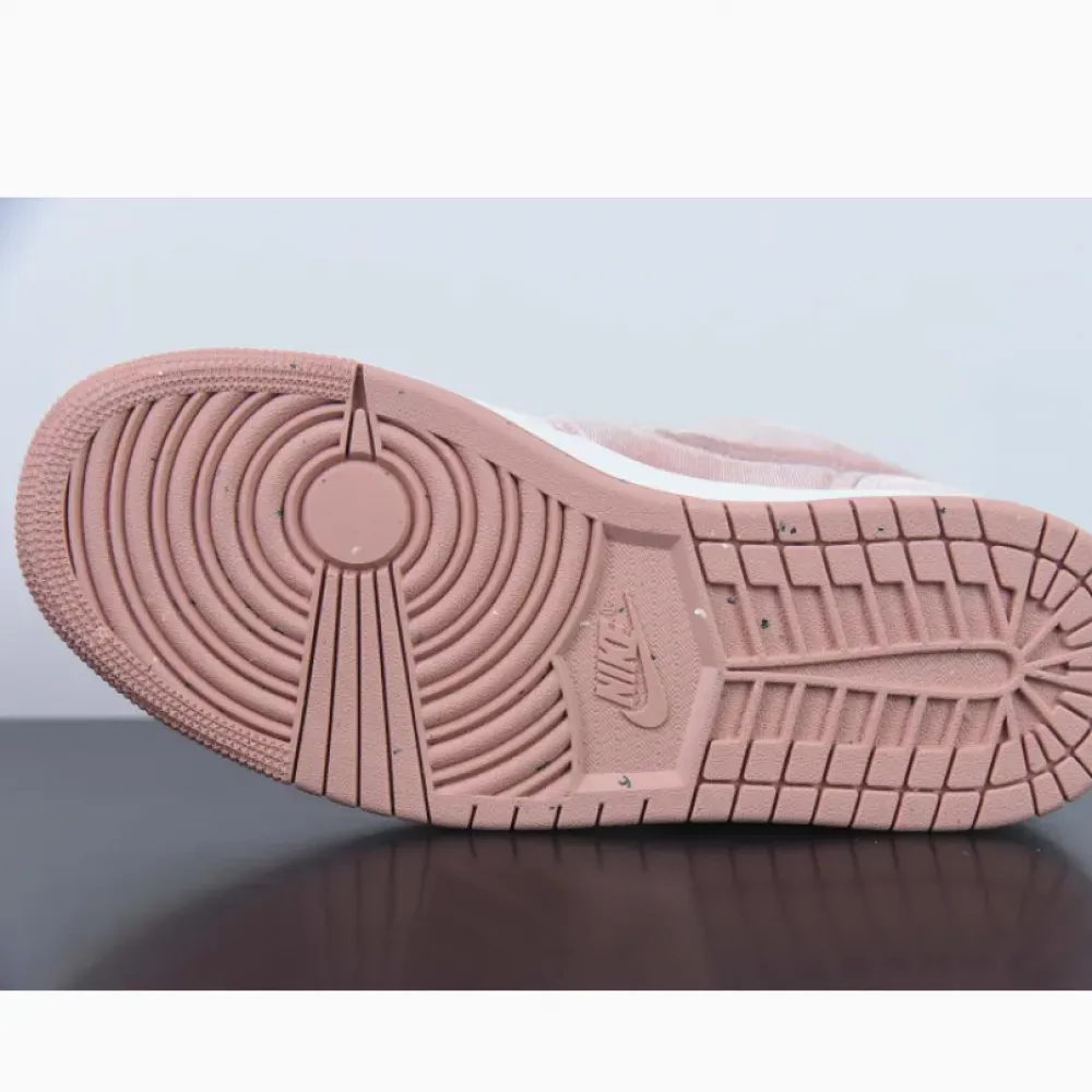 Air Jordan 1 Low “Pink Velvet”  DQ8396-600