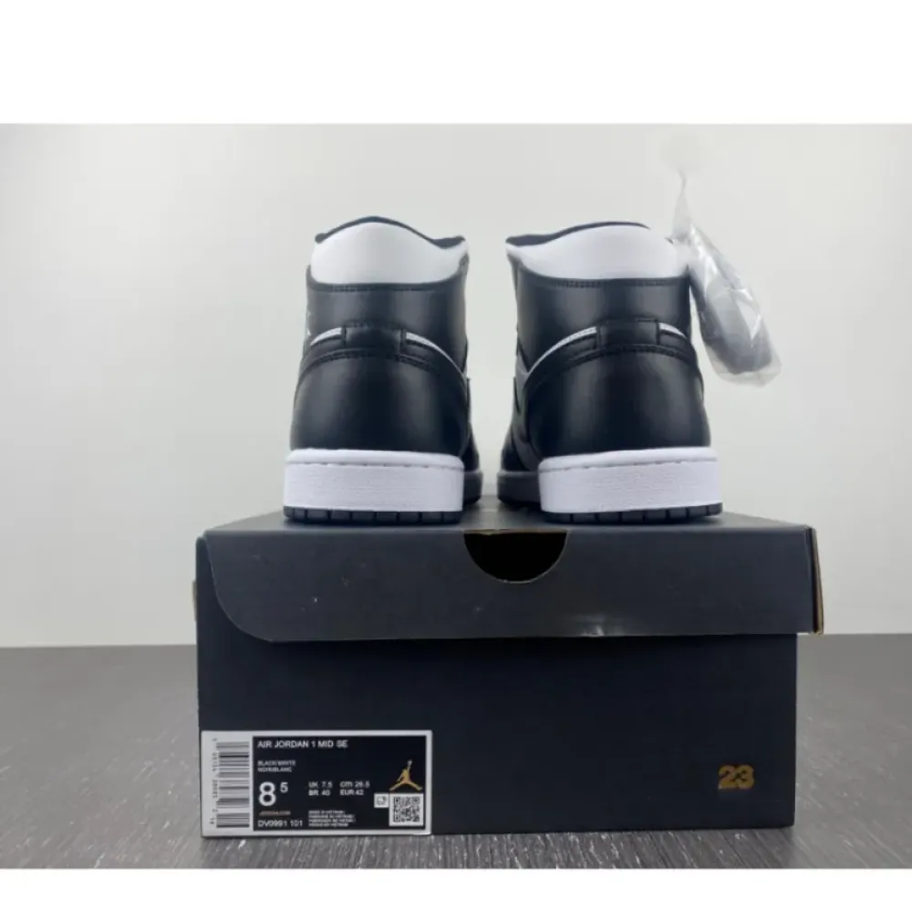 Air Jordan 1 Mid “Panda” White/Black-White  DV0991-101