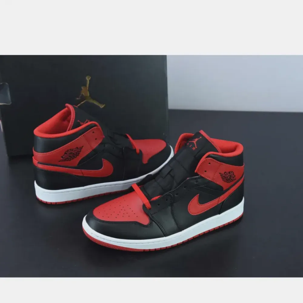 Air Jordan 1 Mid ‘Alternate Bred’ Black/White/Fire Red  DQ8426-060