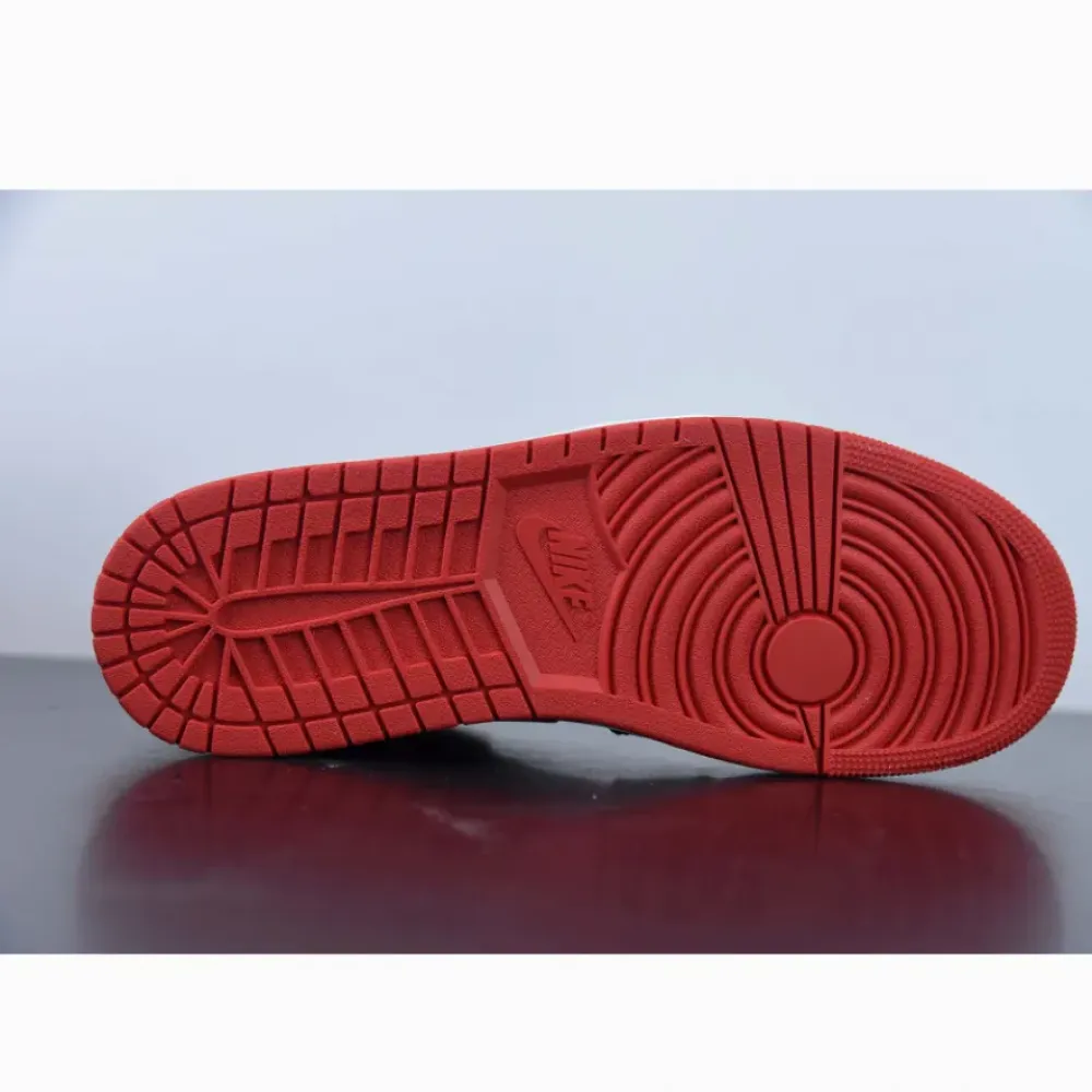 Air Jordan 1 Mid ‘Alternate Bred’ Black/White/Fire Red  DQ8426-060