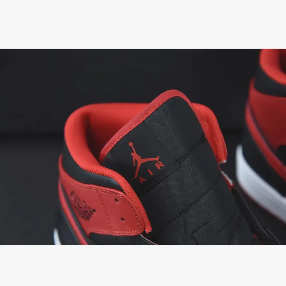 Air Jordan 1 Mid ‘Alternate Bred’ Black/White/Fire Red  DQ8426-060
