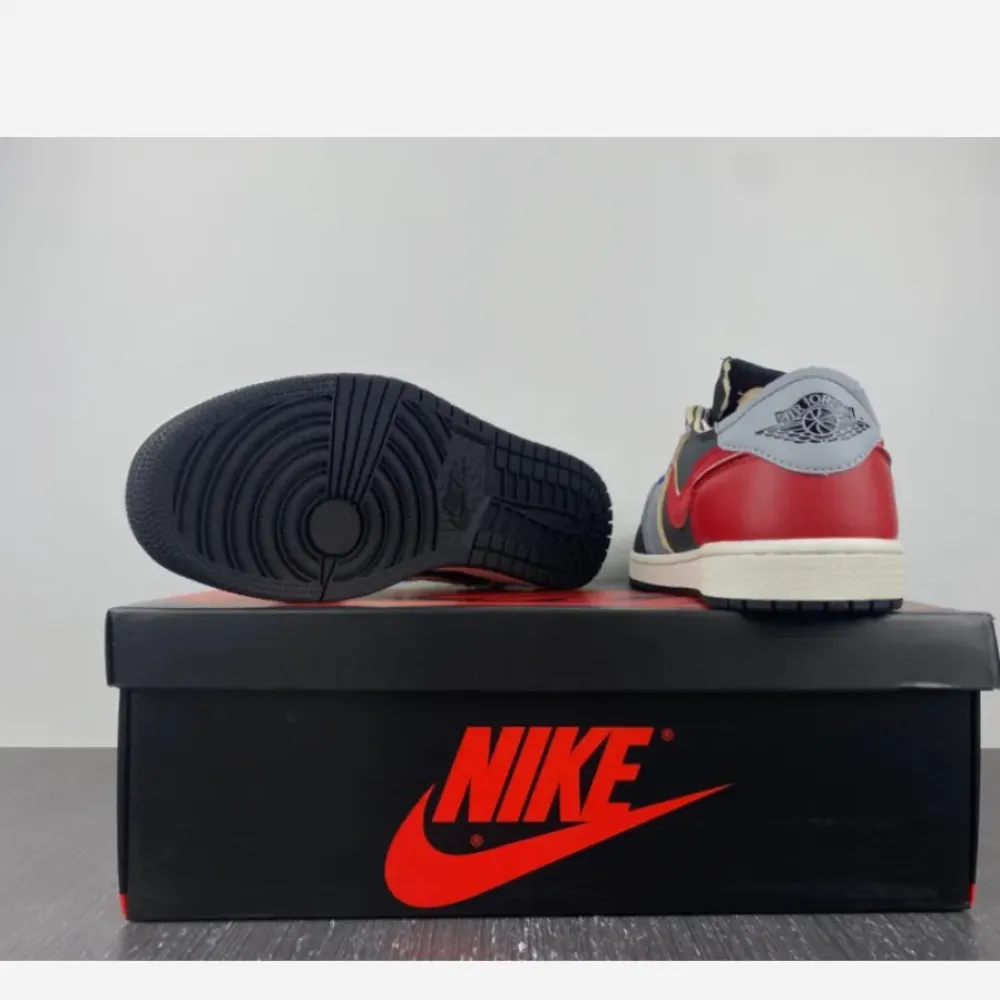 Air Jordan 1 Low OG EX Black/Dark Smoke Grey-Red