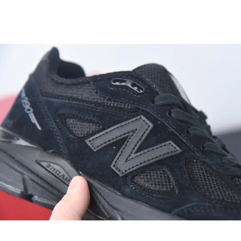 New Balance  “Triple Black” M990BB4