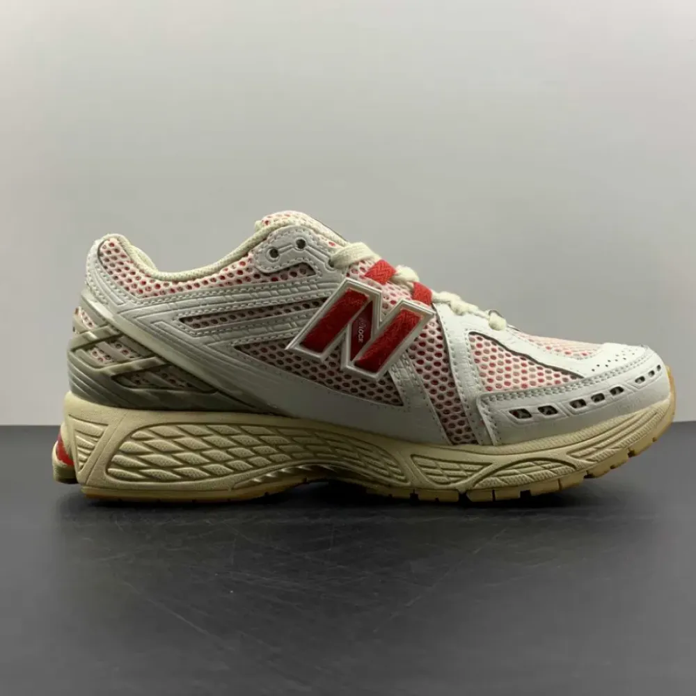 New Balance 1906R White/Red  M1906RO
