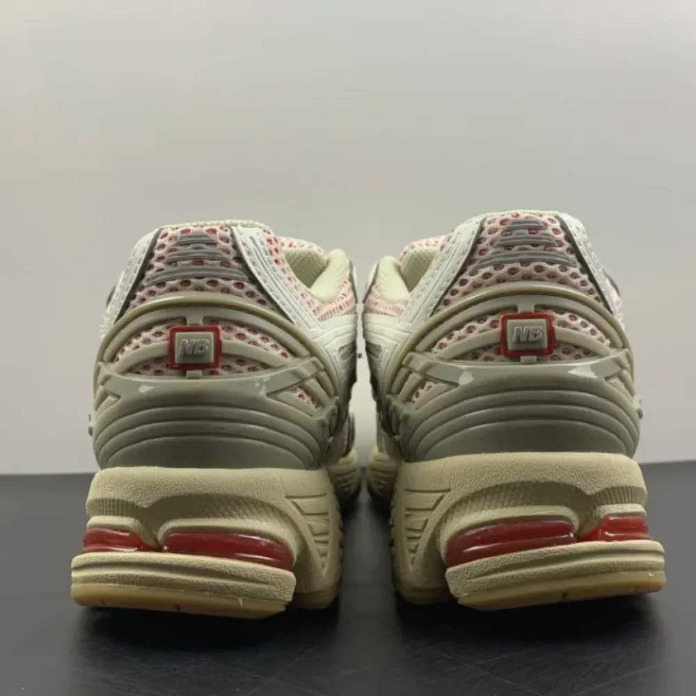New Balance 1906R White/Red  M1906RO