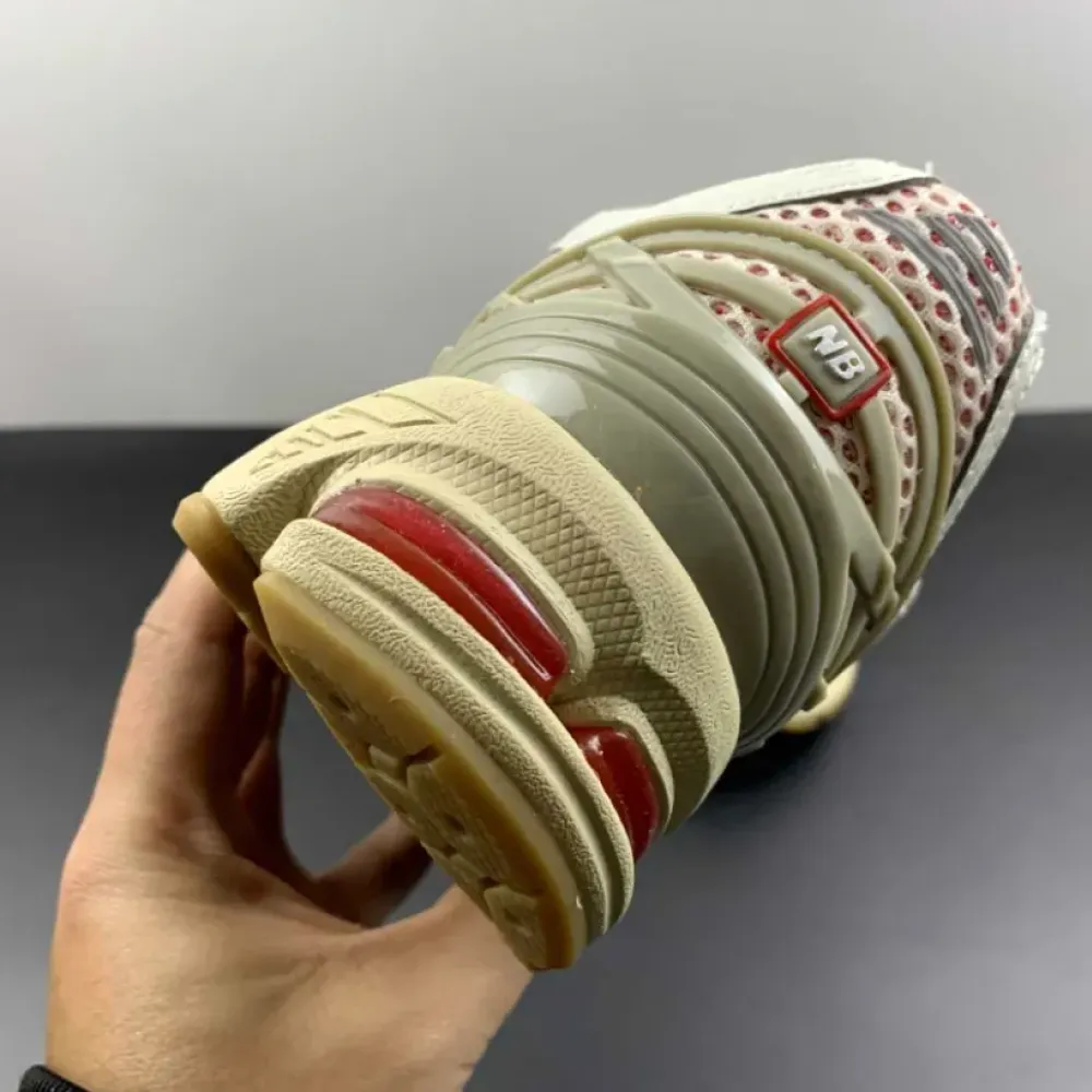 New Balance 1906R White/Red  M1906RO