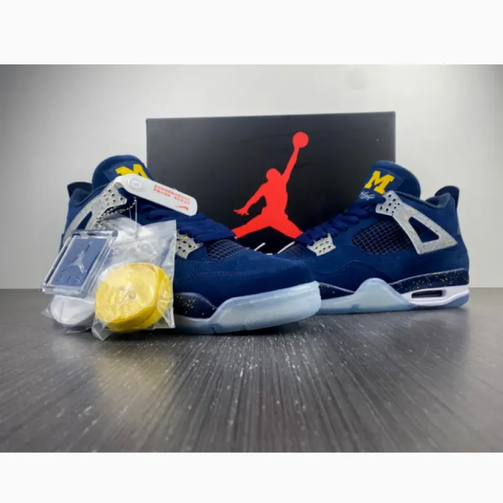 Air Jordan 4 Retro ‘Michigan Wolverines’ PE Amarillo/Navy/White
