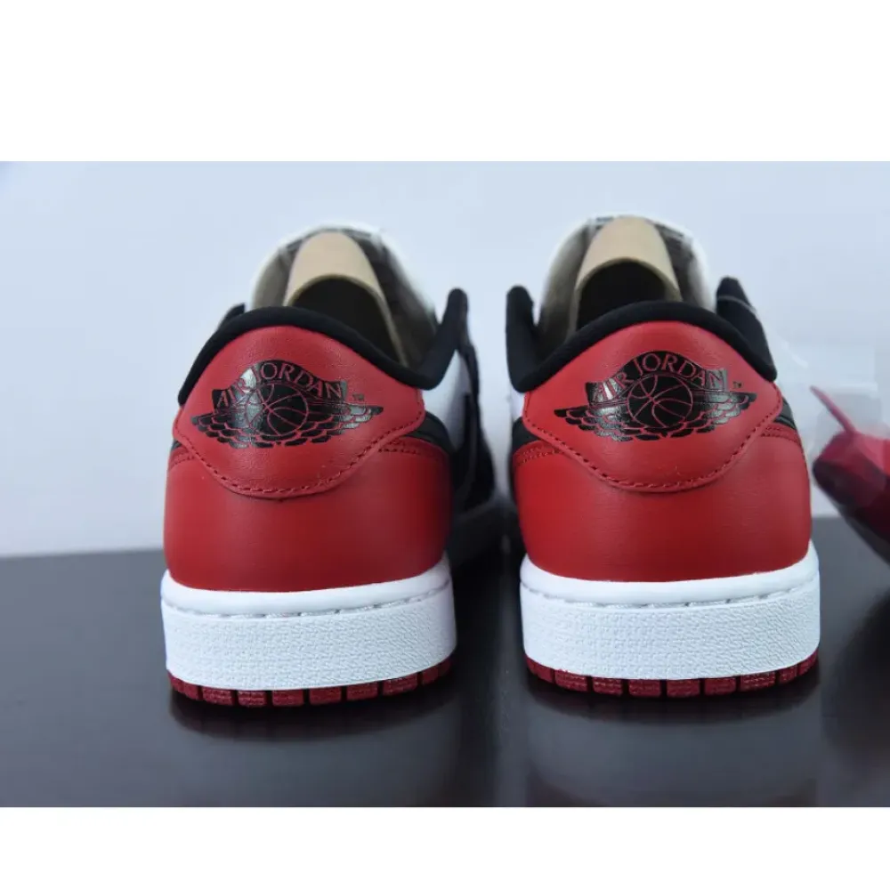 Air Jordan 1 Low OG “Black Toe”  CZ0790-106