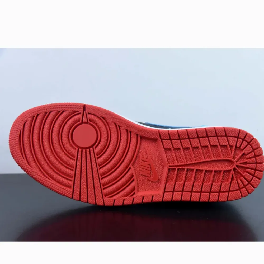 Air Jordan 1 Low OG “UNC to Chicago”  CZ0775-046