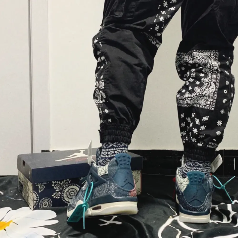 Air Jordan 4 SE Deep Ocean/Sail-Cement Grey-Fire Red CW0898-400