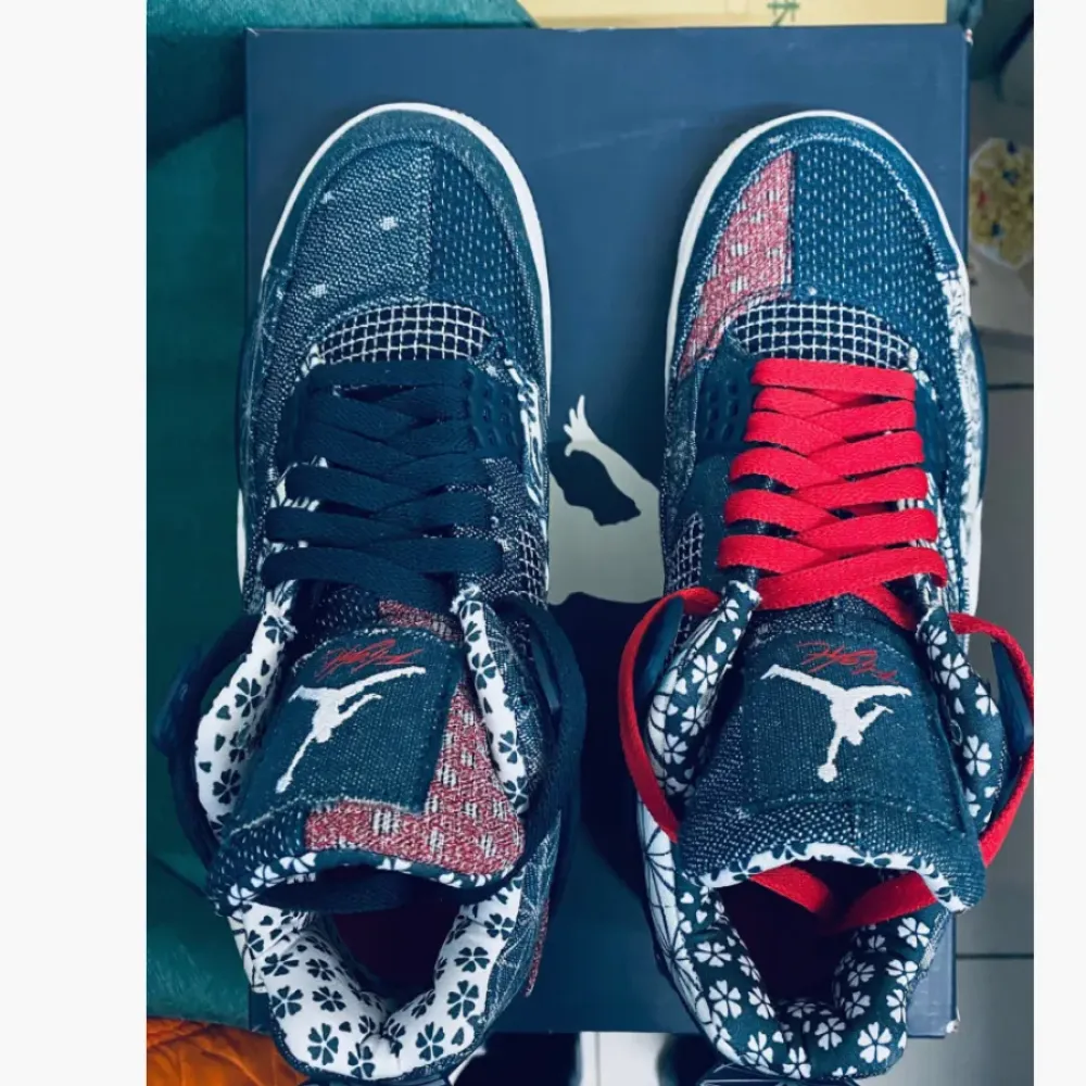 Air Jordan 4 SE Deep Ocean/Sail-Cement Grey-Fire Red CW0898-400