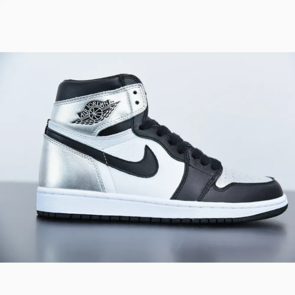 Air Jordan 1 High OG “Metallic Silver”  CD0461-001