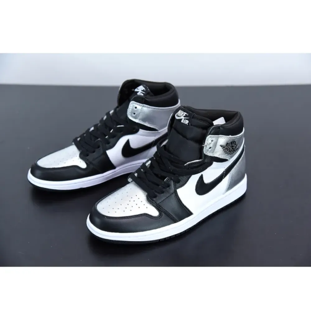 Air Jordan 1 High OG “Metallic Silver”  CD0461-001