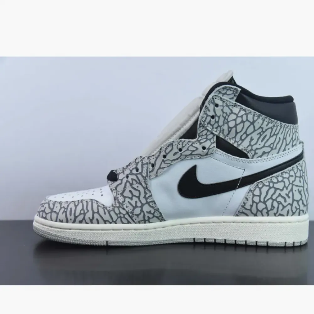 Air Jordan 1 High OG “White Cement” Tech Grey/Muslin-Black-White  DZ5485-052