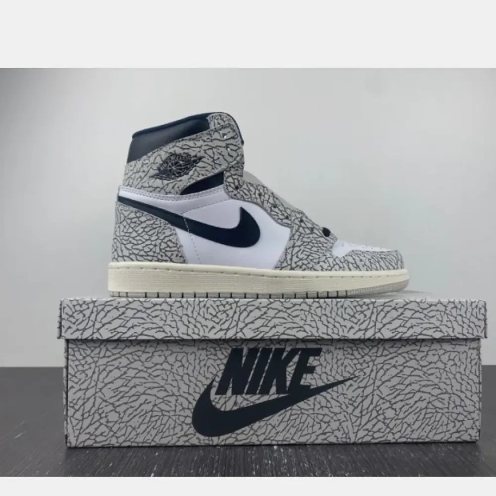 Air Jordan 1 High OG “White Cement” Tech Grey/Muslin-Black-White  DZ5485-052