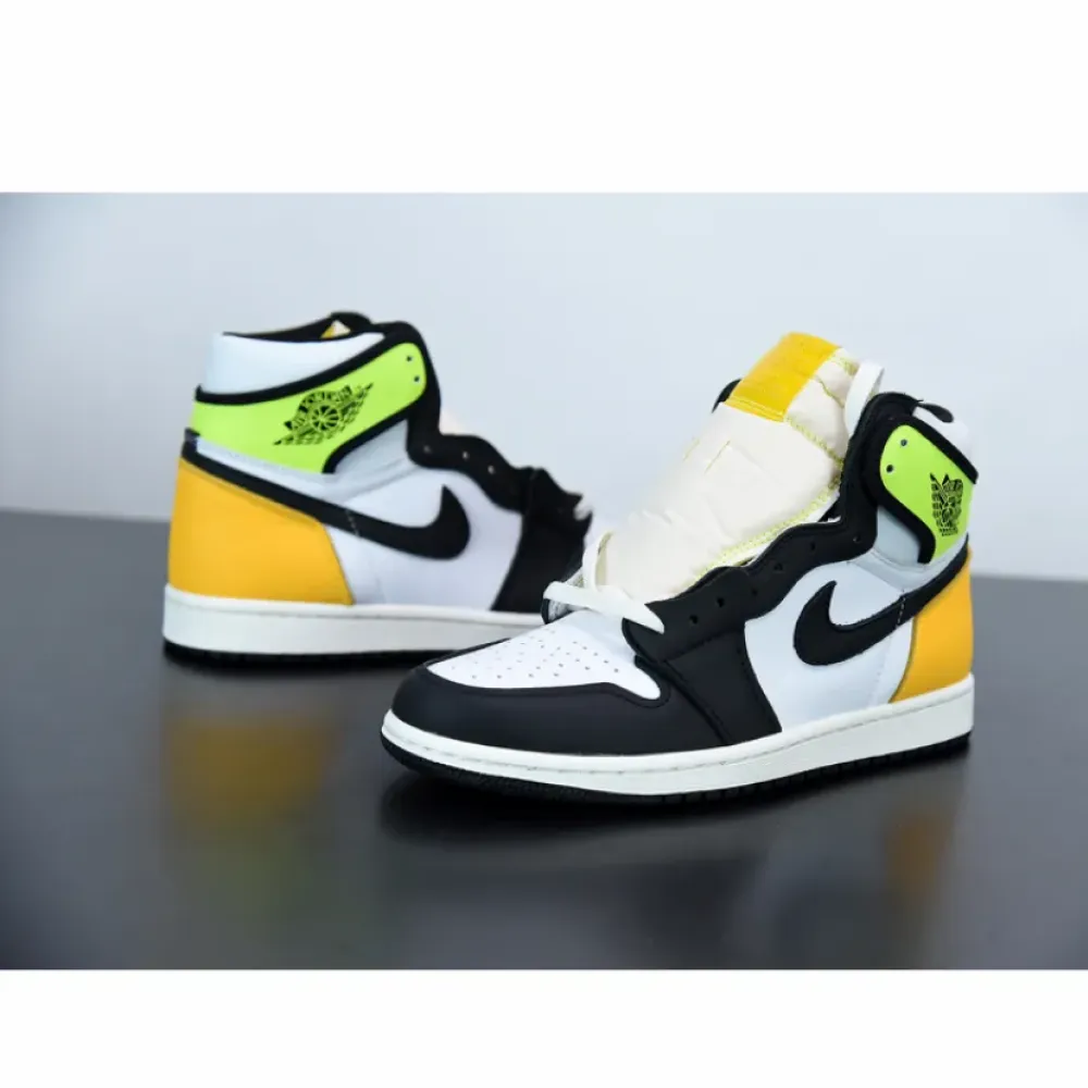 Air Jordan 1 Retro High OG White/Volt/University Gold/Black  555088-118