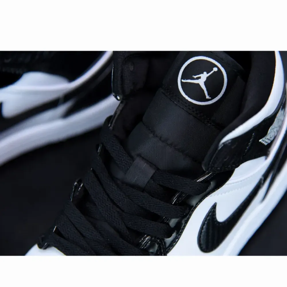 Air Jordan 1 Mid “All-Star” Black/White DD1649-001
